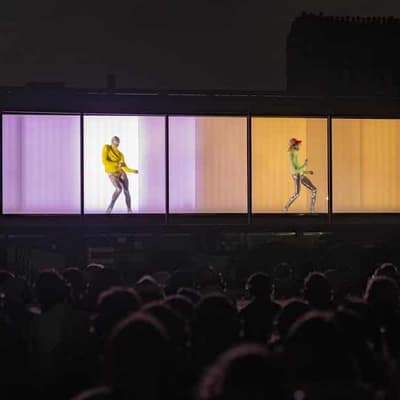 Alien travelator dance show trucks to Fringe Festival