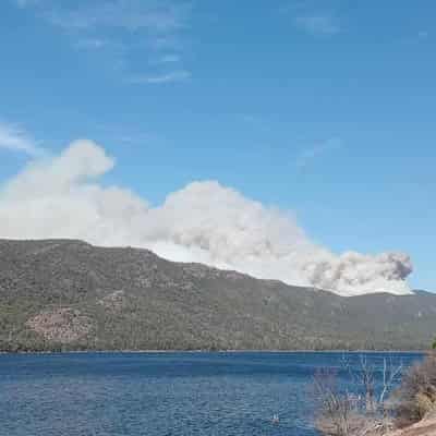 Homes lost as bushfires continue to burn