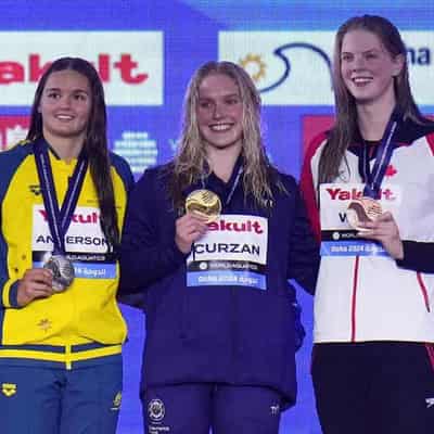 Aussie teen Anderson storms to worlds backstroke silver