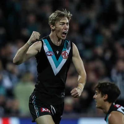 Port's Marshall shuns free agency, signs new contract
