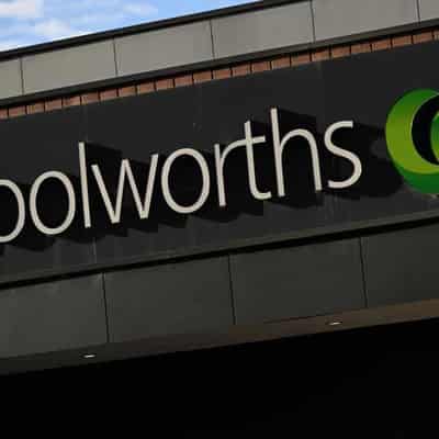 Woolies CEO quits as pressure and grocery prices rise