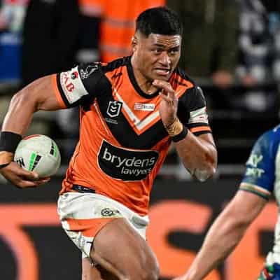 Maguire keeps door open on Utoikamanu for Origin