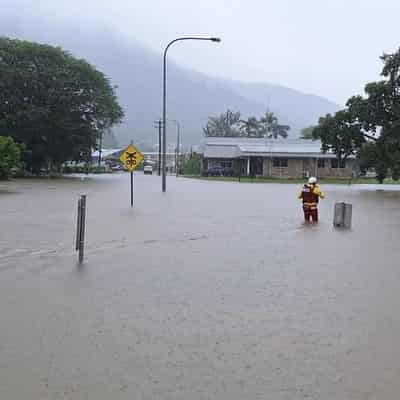 Here we go again, more flooding hits Queensland's north