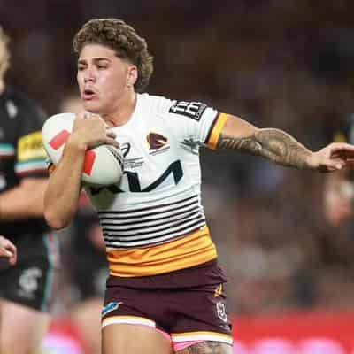 Walsh keeps GF wound open, eyes Broncos extension