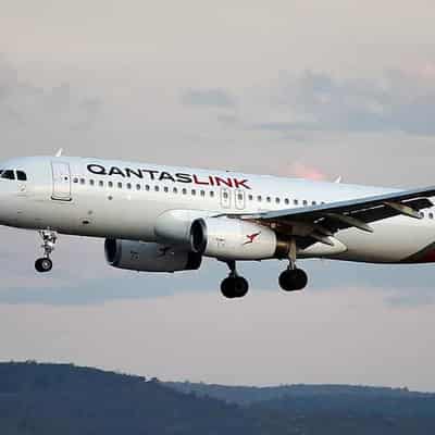 Pay-row pilots to resume strike at Qantas subsidiary