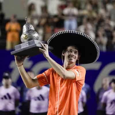 De Minaur retains Mexican Open title with Ruud victory