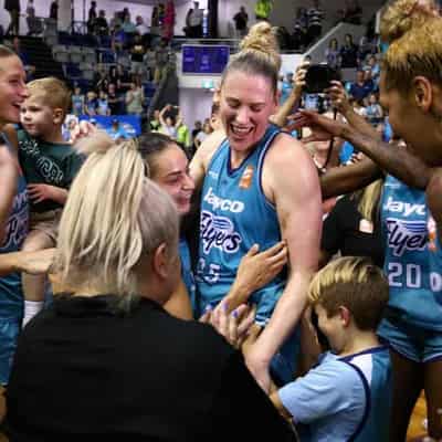 LJ powers Southside into WNBL grand-final series