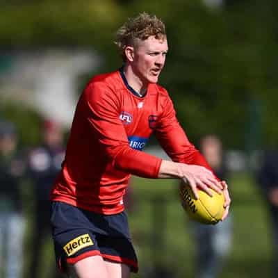 Goodwin buoyed by Oliver's AFL return in loss to Swans