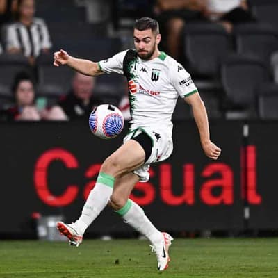 United rescue late point against Victory in ALM