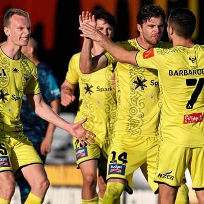 Barbarouses stars in comeback Phoenix win over Sydney