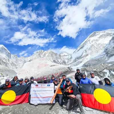 To Kathmandu with didgeridoo: Blak Trekkers on Everest