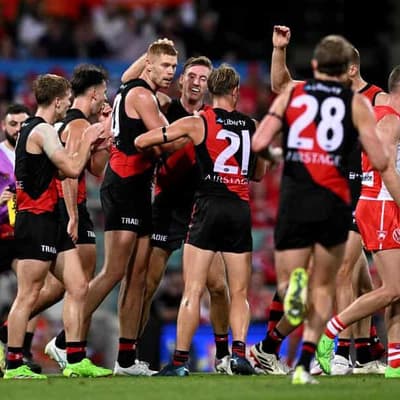 Scott defends Wright and the Bombers' physical style