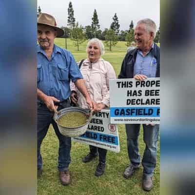 Farmers turn up the heat against coal seam gas mining