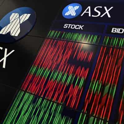 Tech sell-off leads Australian shares modestly lower