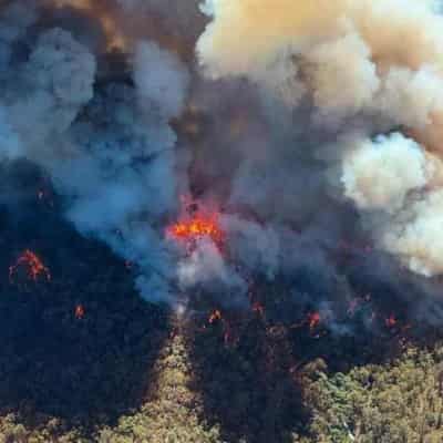 Bushfire threat downgraded south of Perth