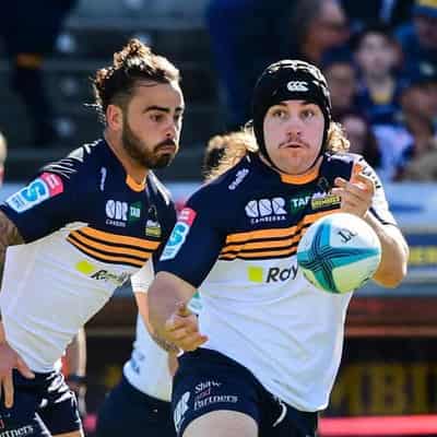 'Brumbies DNA': Larkham's call to match rampant Reds