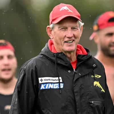 Wayne Bennett calls for patience on his coaching future