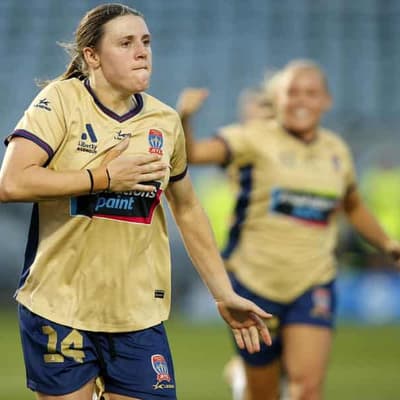 Newcastle rout Reds to keeps finals hopes alive