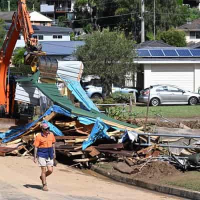 Body found as flooding forces 168 rescues across NSW