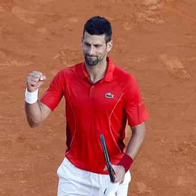 Djokovic outstays de Minaur in 'ugly' Monte Carlo duel