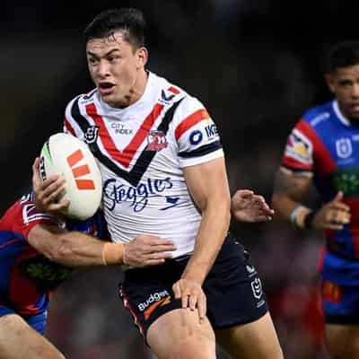 Manu seals Japanese rugby union move, Eels sign Lomax