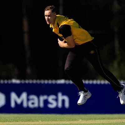 WA leaves Agar, Stoinis, Behrendorff off contract list