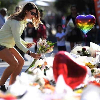 Candlelight vigil to honour Bondi stabbing victims