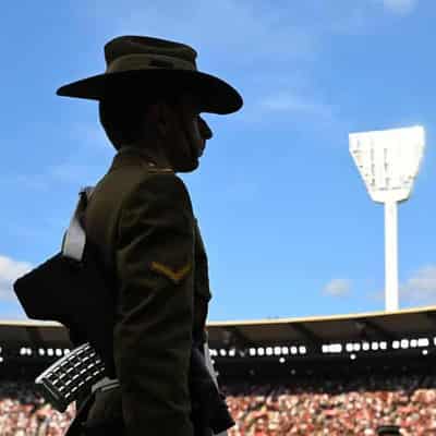 Derm shares big-game wisdom with Pies before Anzac Day