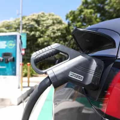 Electric cars to make bigger impact than electric homes