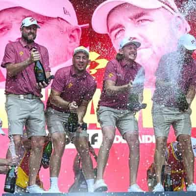 Smith leads all-Australian team to LIV Golf win