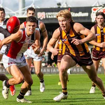 Hungry Hawks hang tough to hold off 'mundane' Saints