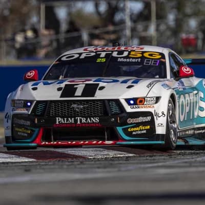Supercars gun Mostert flaunts early pace in Perth