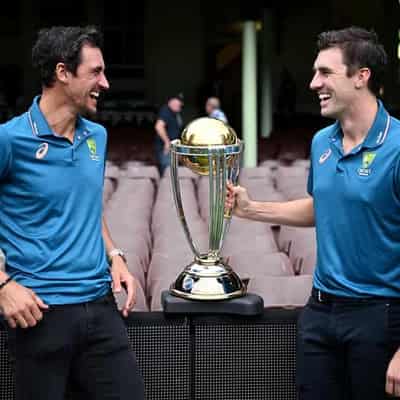 Big-money Aussies ready to do battle amid IPL playoffs