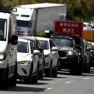 Record migration blamed for congested roads, transport