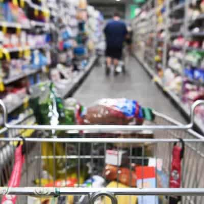 Shoppers face lies, manipulation in supermarket aisles