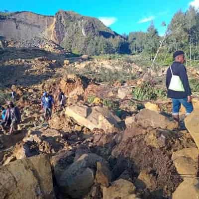 Hundreds feared dead after Papua New Guinea landslide