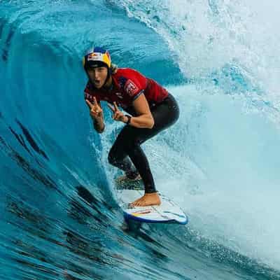 Third successive lay day called at surfing's Tahiti Pro