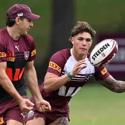 Walsh commits to Broncos, gets Slater boost for Origin