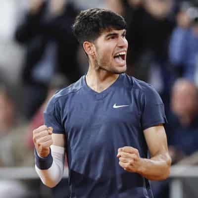 Alcaraz, Tsitsipas pushed but into Paris last-32