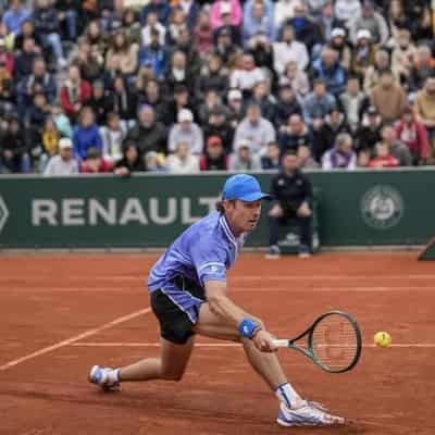 De Minaur hails mental strength in landmark Paris win