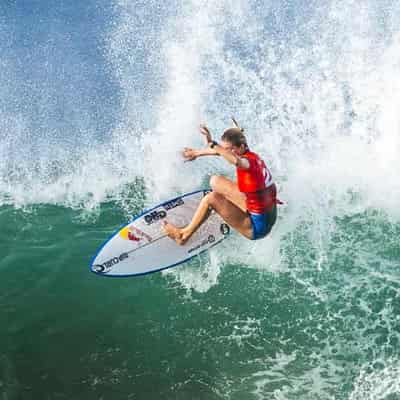 Picklum falls in El Salvador surf quarter-finals