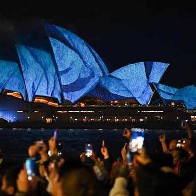 Concerns over crowd control at Sydney's Vivid Festival