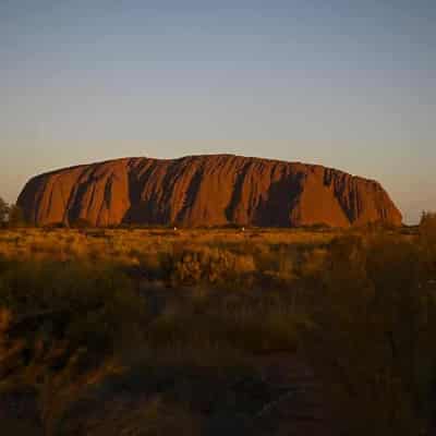 Push to reignite Uluru tourism after downturn