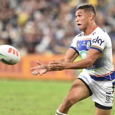 Warriors happy to juggle star halves pairing for Storm