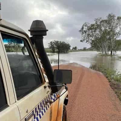 Flood alert for some WA regions as nation shivers