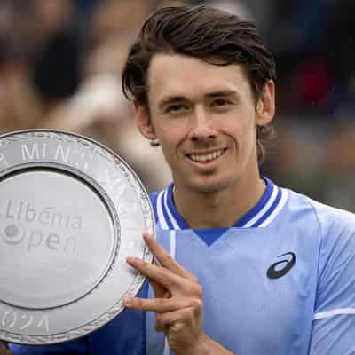 De Minaur in seventh heaven after Dutch triumph