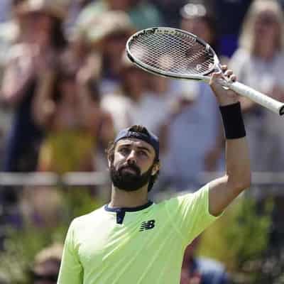 Thompson outplays Fritz to reach Queen's Club semis