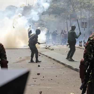 Five dead as Kenyan police open fire on protesters