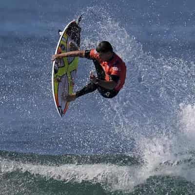 Robinson and Ewing cruise into third round at Rio Pro