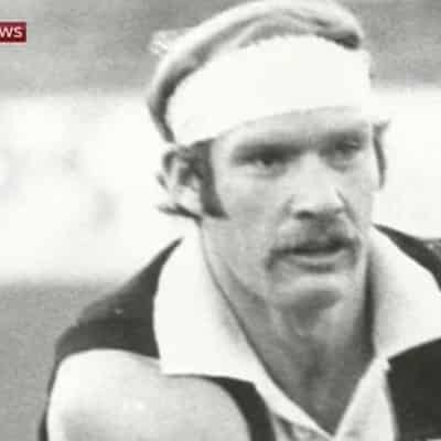 Footy great to fight historical child sex abuse charges